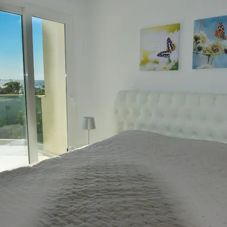 Apartment Kings Moni