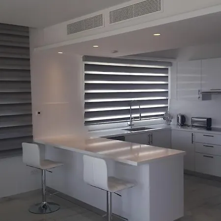 Kings Apartment